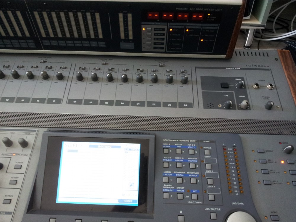 Tascam DM-4800_006.jpg