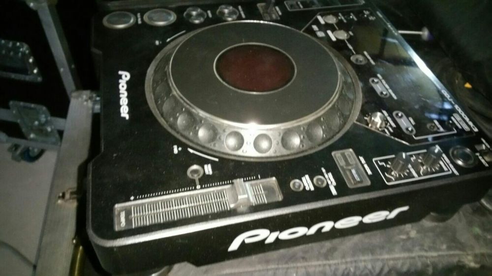 129868986_2_1000x700_set-2-playere-pioneer-cdj-1000-mk3-fotografii.jpg