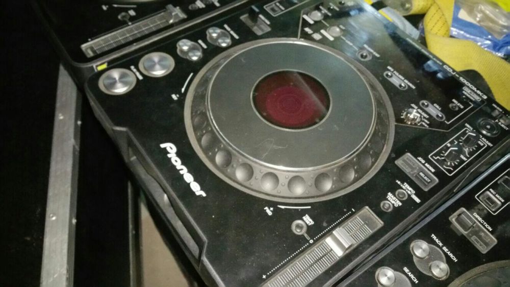 129868986_4_1000x700_set-2-playere-pioneer-cdj-1000-mk3-electronice-si-electrocasnice.jpg